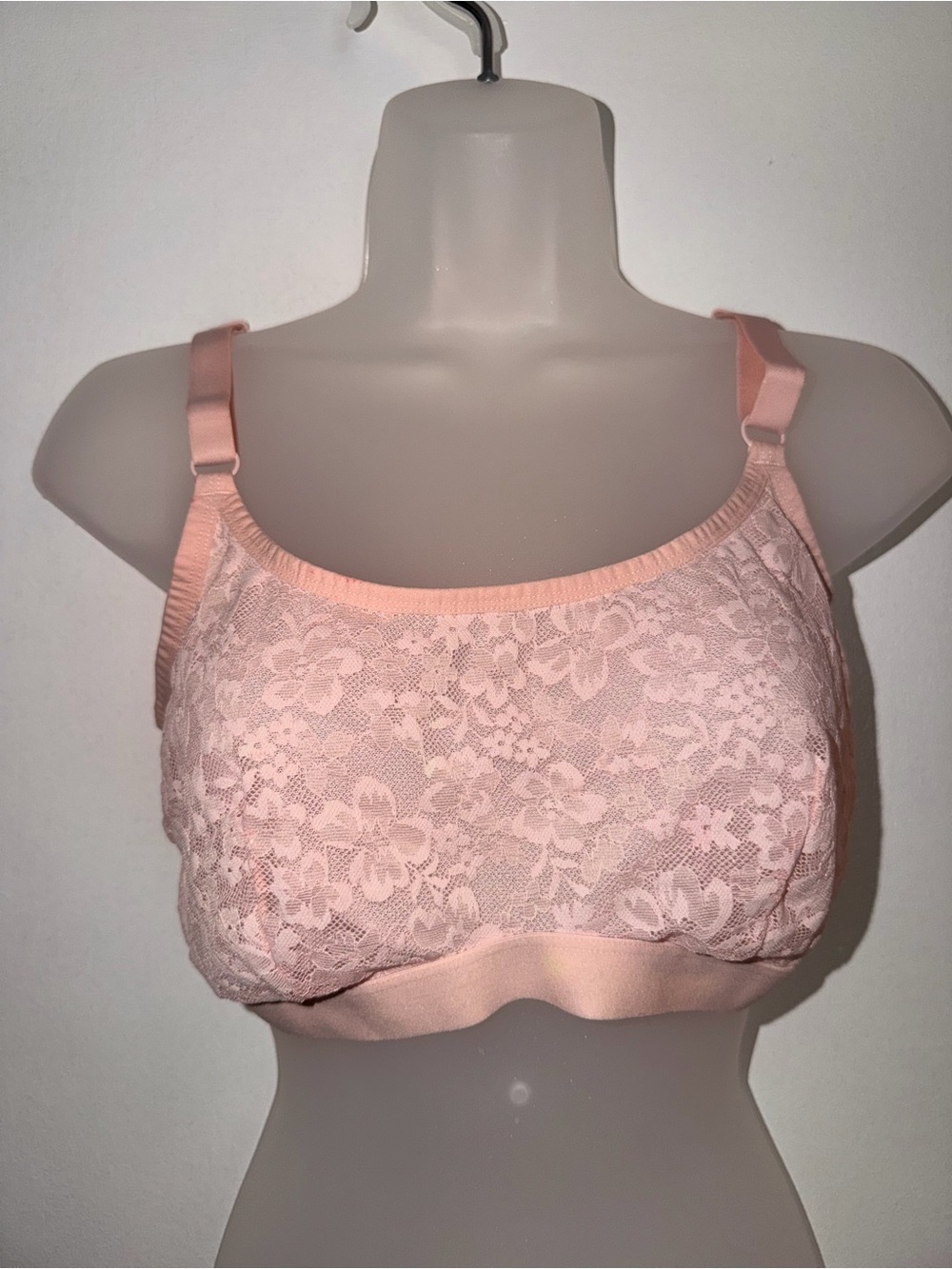 Auden Lace Wireless Bralette - Light Pink